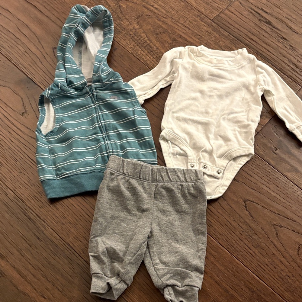 Baby Outfit Set with Hoodie, Onesie, and Pants